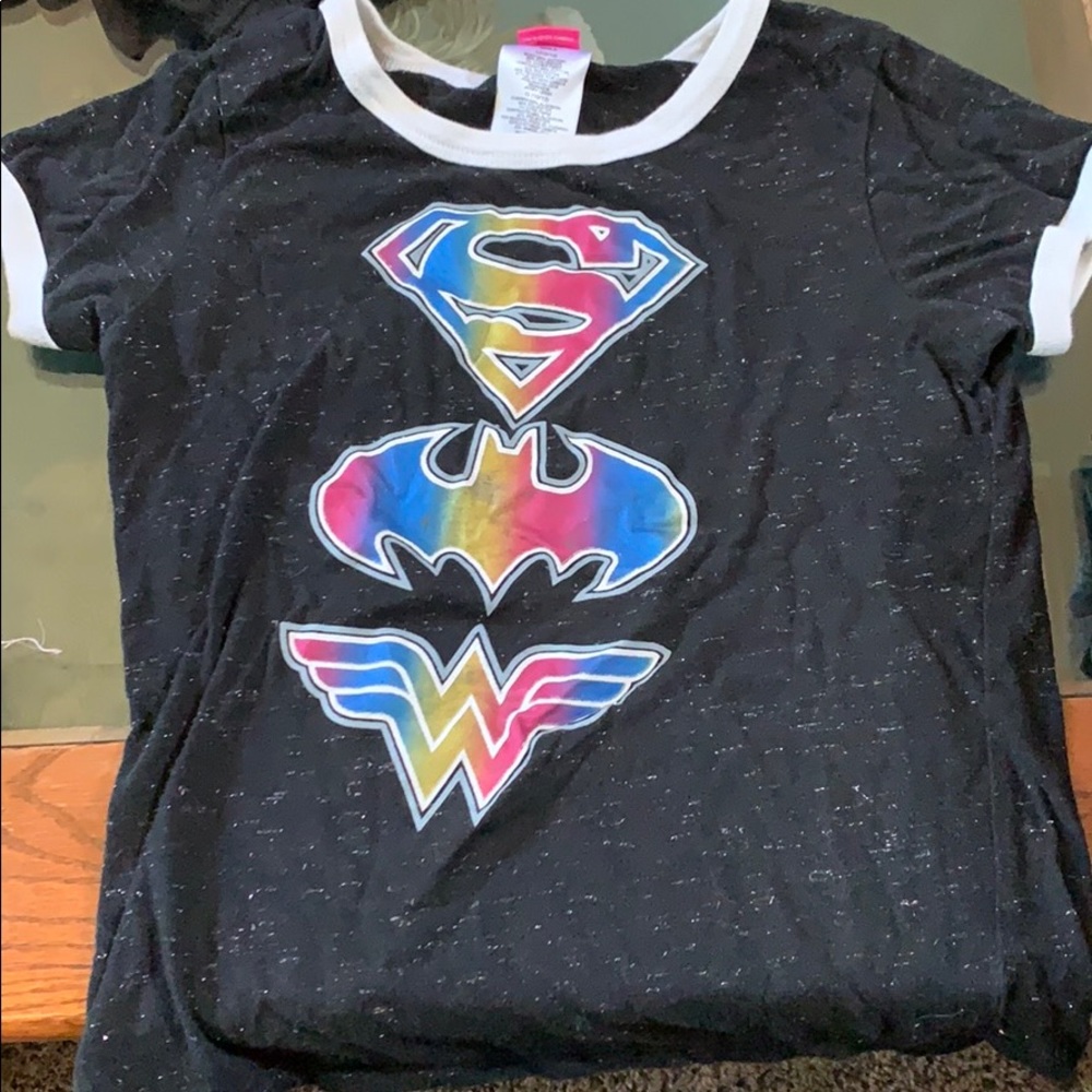 DC COMICS SHORT SLEEVE SHIRT